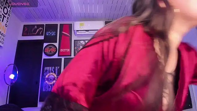 MADISSONLOVE  online show from March 16, 12:00 pm