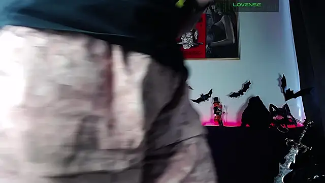 blckwolf 6 online show from November 3, 6:42 pm