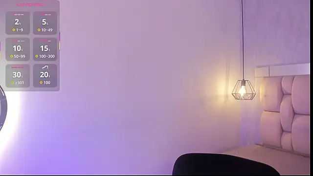 Roxie-Summers11 online show from March 13, 8:04 pm