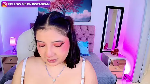 Emma monserrat online show from October 2, 7:43 pm