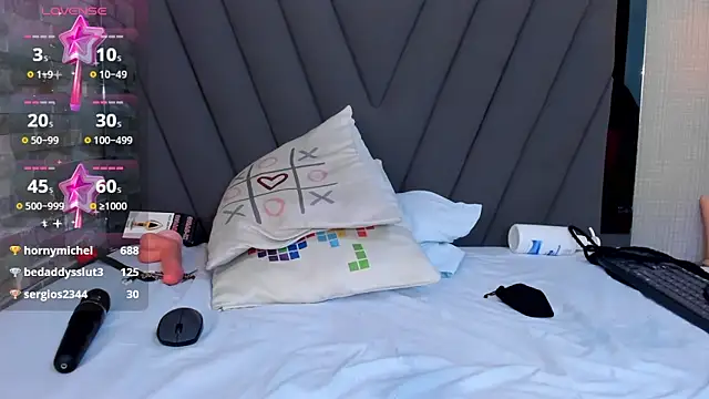 CAMILAGRAY online show from February 25, 12:45 pm