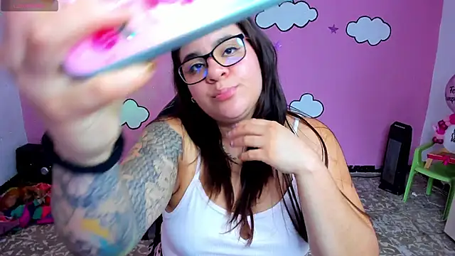 Sharon hils online show from April 15, 7:58 pm