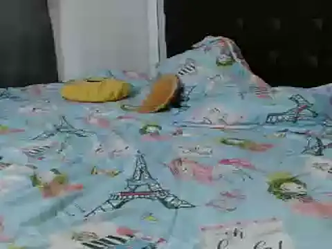 Snapshot of charlotte_slut chatting on January 2, 1:49 am charlotte slut online show from January 2, 1:49 am