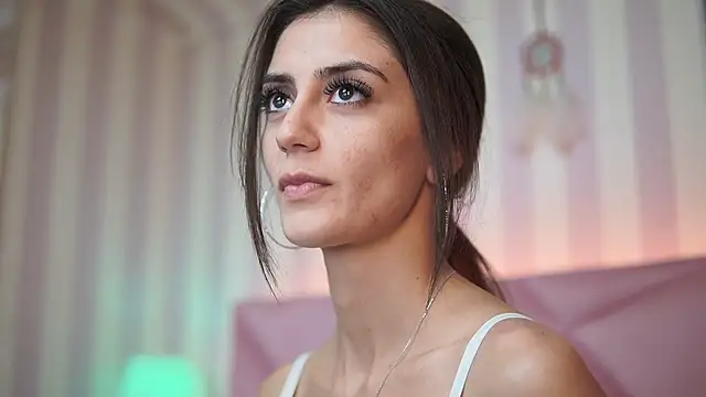 Snapshot of SabrinaHope chatting on February 22, 9:37 pm SabrinaHope online show from February 22, 9:37 pm