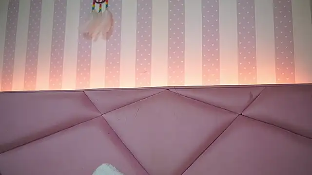 Snapshot of SabrinaHope chatting on March 6, 3:13 am SabrinaHope online show from March 6, 3:13 am