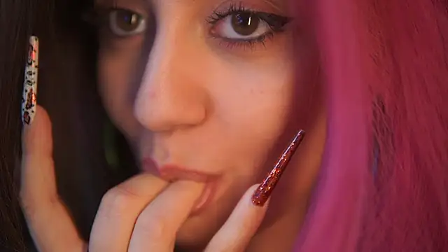 Snapshot of SabrinaHope chatting on December 3, 10:30 pm SabrinaHope online show from December 3, 10:30 pm