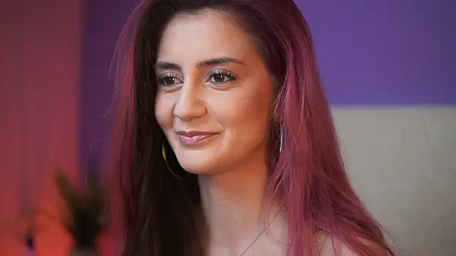 Snapshot of SabrinaHope chatting on June 16, 9:06 pm SabrinaHope online show from June 16, 9:06 pm