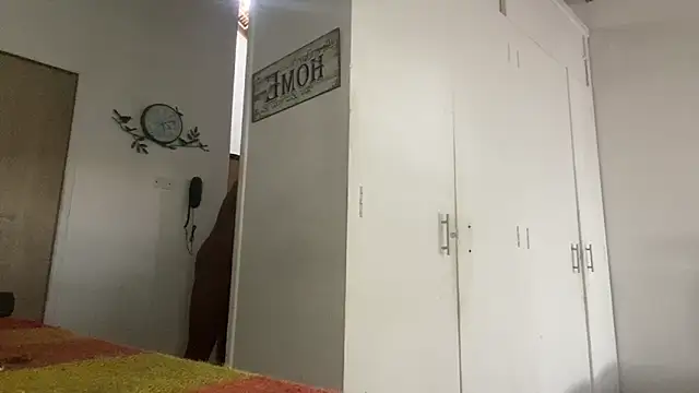 Snapshot of BBCGODIAM9 chatting on December 12, 12:01 pm BBCGODIAM9 online show from December 12, 12:01 pm