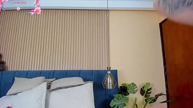 kathecute   online show from November 21, 1:37 am