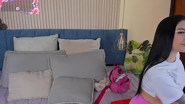 kathecute   online show from December 16, 1:32 am