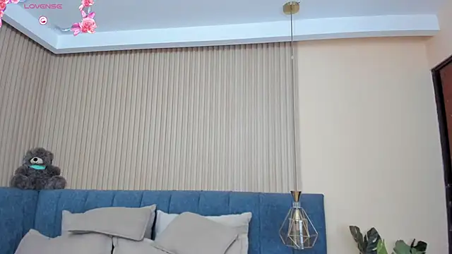 Snapshot of kathecute__ chatting on February 15, 1:46 am kathecute online show from February 15, 1:46 am