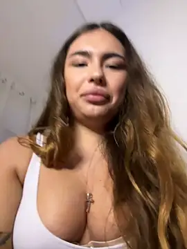 mint melissaaa online show from January 17, 5:19 pm