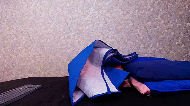 nicol f online show from January 23, 7:07 pm