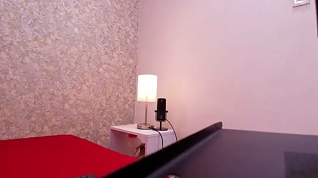 nicol f online show from January 24, 7:18 pm