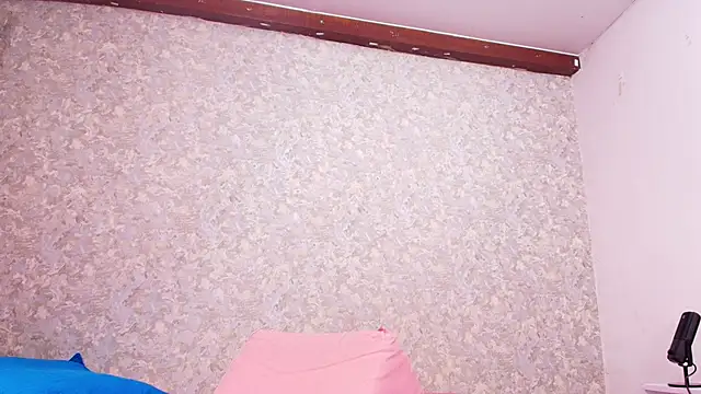 nicol f online show from February 4, 7:22 pm