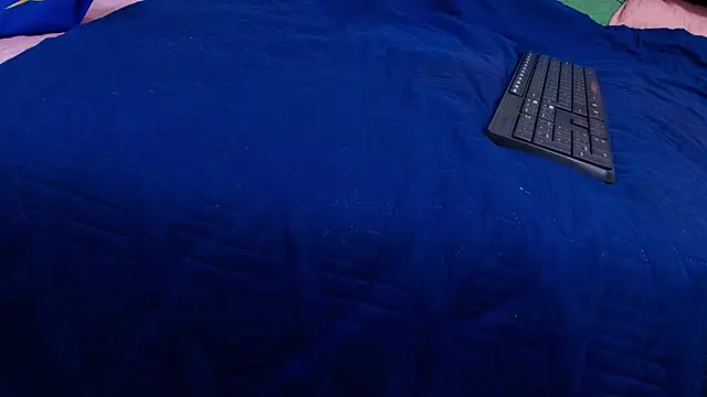 nicol f online show from October 7, 7:33 pm