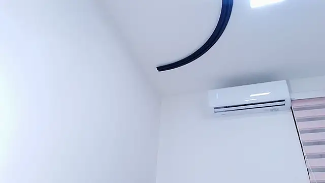 Snapshot of nicol_f chatting on January 16, 3:10 am nicol f online show from January 16, 3:10 am