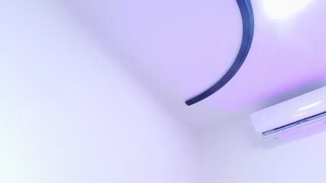 Snapshot of nicol_f chatting on February 7, 3:10 am nicol f online show from February 7, 3:10 am