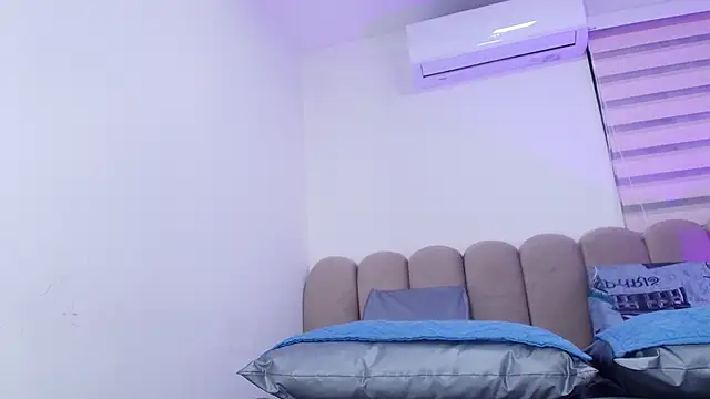 nicol f online show from March 15, 3:23 am