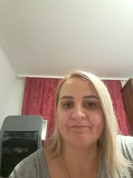 Malichkaanna30 online show from December 15, 7:10 pm