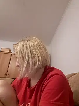 Malichkaanna30 online show from December 21, 9:25 pm