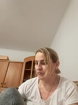 Malichkaanna30 online show from January 28, 4:52 pm