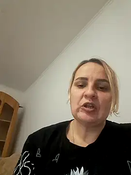 Malichkaanna30 online show from February 5, 8:04 pm