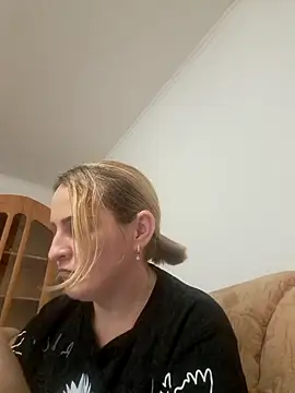 Malichkaanna30 online show from February 6, 8:23 pm