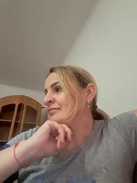 Malichkaanna30 online show from February 22, 7:45 am