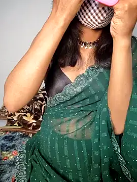 Snapshot of Raat_ki_rani_ chatting on February 8, 1:11 am Raat ki rani  online show from February 8, 1:11 am