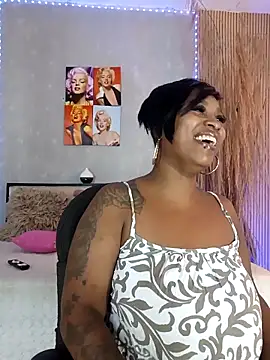 nahiarapalmer19 online show from April 12, 4:45 pm