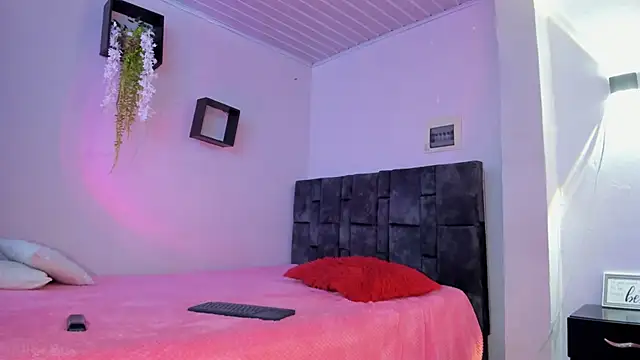 kitty myers online show from September 13, 1:11 pm