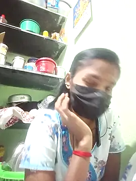 Snapshot of anusiya01 chatting on January 6, 3:51 pm anusiya01 online show from January 6, 3:51 pm