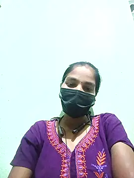 Snapshot of anusiya01 chatting on February 3, 3:06 pm anusiya01 online show from February 3, 3:06 pm