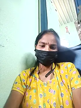 Snapshot of anusiya01 chatting on February 24, 5:33 am anusiya01 online show from February 24, 5:33 am