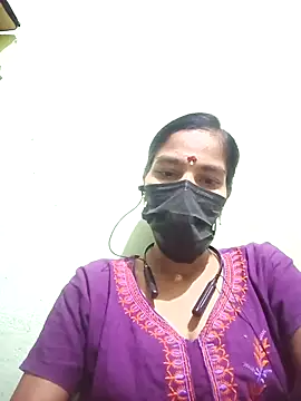 Snapshot of anusiya01 chatting on September 10, 2:50 pm anusiya01 online show from September 10, 2:50 pm