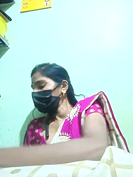 Snapshot of anusiya01 chatting on September 11, 3:56 pm anusiya01 online show from September 11, 3:56 pm