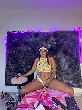 Snapshot of Cataleya19__ chatting on July 11, 9:23 am Cataleya19 online show from July 11, 9:23 am