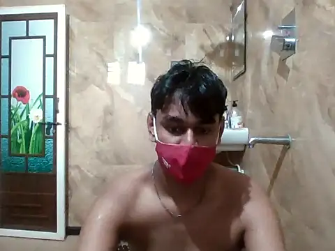 Snapshot of brownguy1234 chatting on December 8, 7:05 am brownguy1234 online show from December 8, 7:05 am