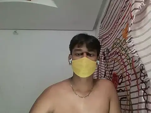 Snapshot of brownguy1234 chatting on December 16, 5:43 pm brownguy1234 online show from December 16, 5:43 pm