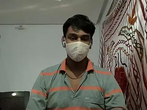 Snapshot of brownguy1234 chatting on January 3, 4:22 am brownguy1234 online show from January 3, 4:22 am