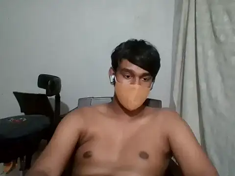 Snapshot of brownguy1234 chatting on February 2, 8:30 pm brownguy1234 online show from February 2, 8:30 pm