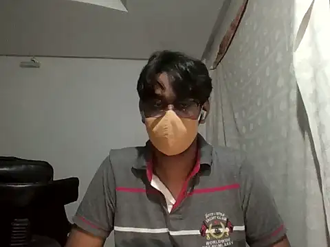 Snapshot of brownguy1234 chatting on February 7, 7:17 pm brownguy1234 online show from February 7, 7:17 pm