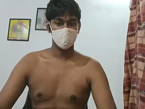 Snapshot of brownguy1234 chatting on October 5, 5:39 am brownguy1234 online show from October 5, 5:39 am