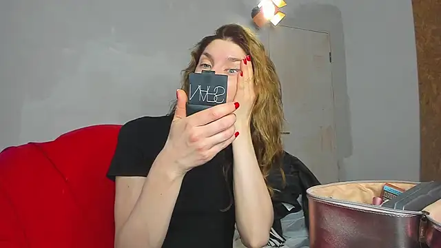 Snapshot of YourSuperModel chatting on February 16, 4:42 am YourSuperModel online show from February 16, 4:42 am