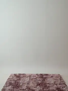 Snapshot of YourSuperModel chatting on September 15, 5:40 am YourSuperModel online show from September 15, 5:40 am