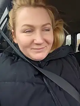 Snapshot of -Schweppes- chatting on December 24, 8:00 am -Schweppes- online show from December 24, 8:00 am