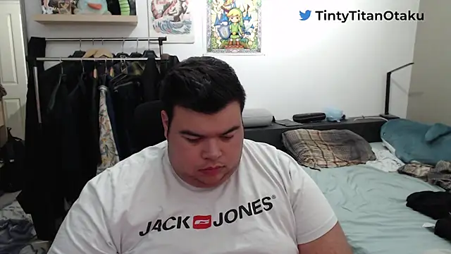 Snapshot of TinyTitanOtaku chatting on January 31, 9:26 pm TinyTitanOtaku online show from January 31, 9:26 pm