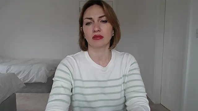 Mallinia online show from March 17, 4:01 pm