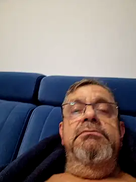 axecoman60 online show from January 16, 9:08 pm